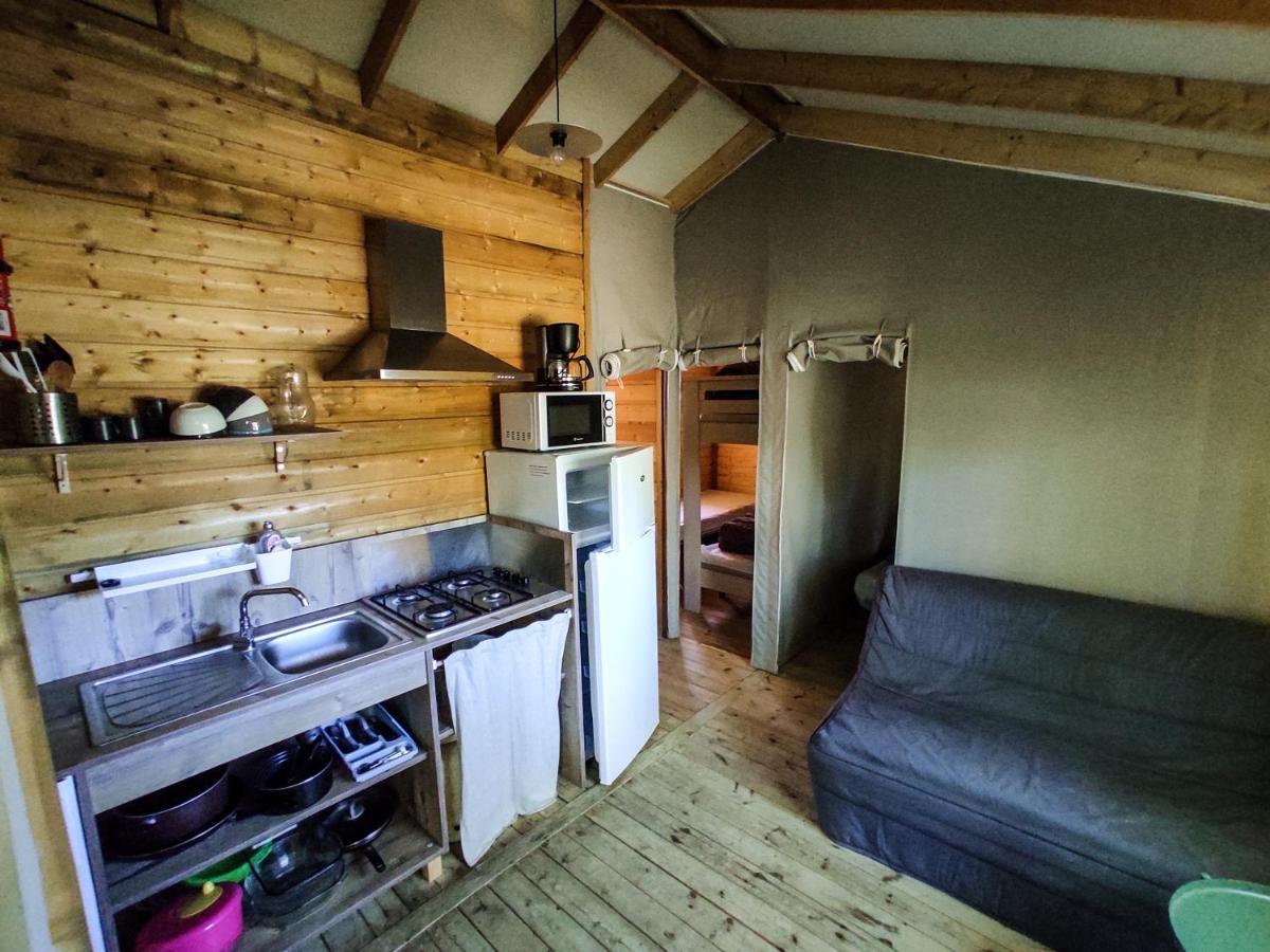 Camping La Grangeonne エスパラン・ド・ヴェルドン エクステリア 写真
